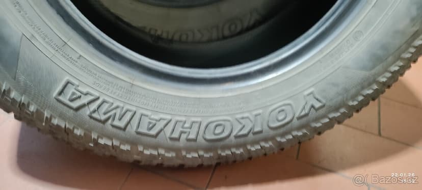 Prodám pneumatiky Nový Suzuki Jimny