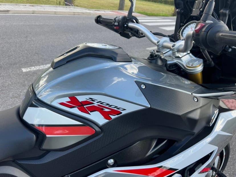 BMW S 1000 XR
