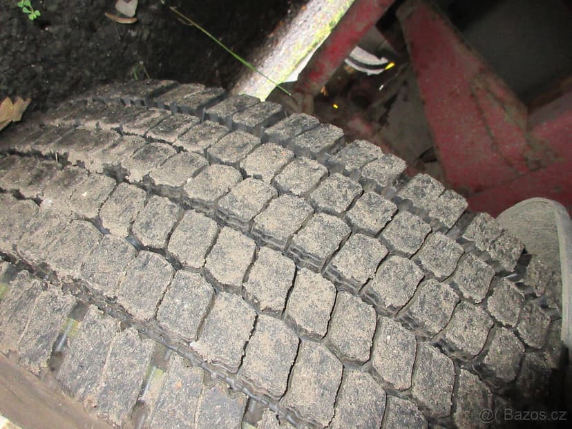 DAF XF 105.460 PŘEPRAVNÍK STROJŮ A VOZIDEL -14 T