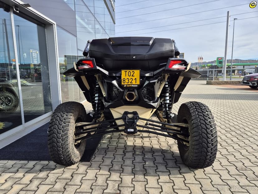 CAN-AM Maverick X3 X RC Turbo RR