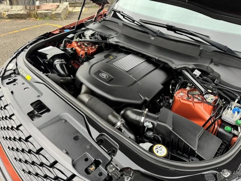 Land Rover Discovery, 3.0SDV6 ČR 1.MAJ EXTRA VÝBAVA