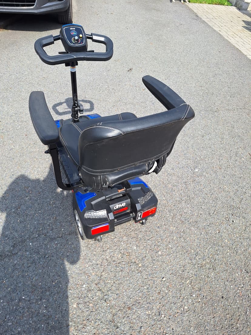 Elektricky invalidni vozík