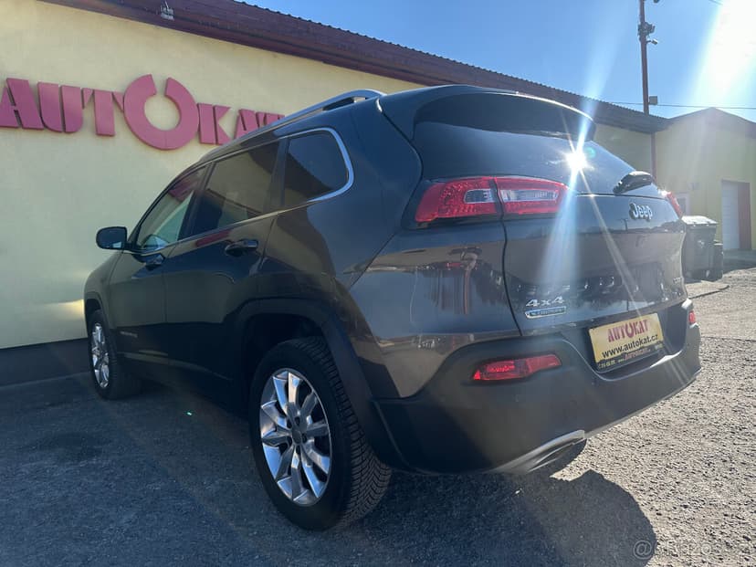 Jeep Cherokee 2.2 CRD 4x4/147kW/Automat/1MAJ