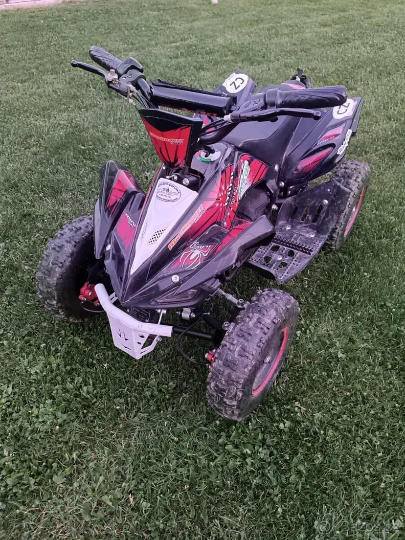 Dětská čtyřkolka