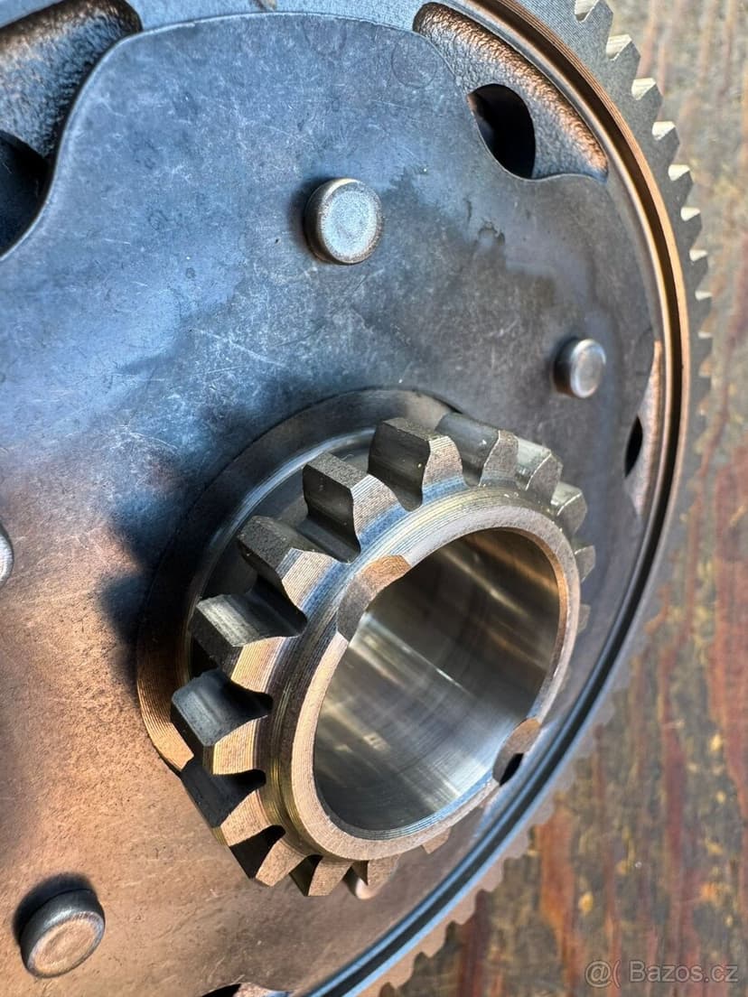 Vnější spojkový koš lamel košík přítlačný Yamaha YZ 125