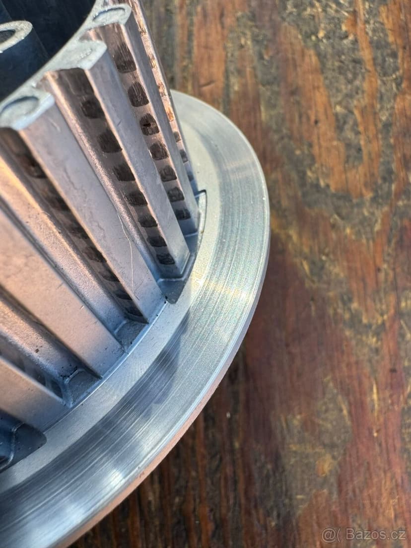 Vnitřní koš spojky lamel vnitřní Yamaha YZ 125 r 93-24