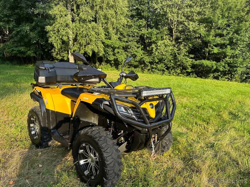 CF MOTO GLADIÁTOR 520