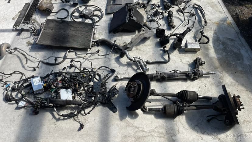 Land Rover Range Rover Vogue L322 3.6 TDV6 - díly