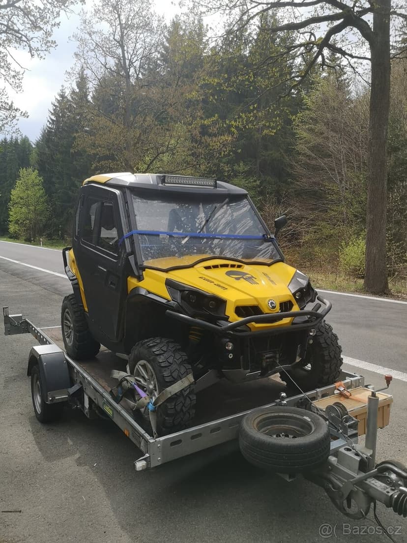 CAN-AM Commander 1010 XT