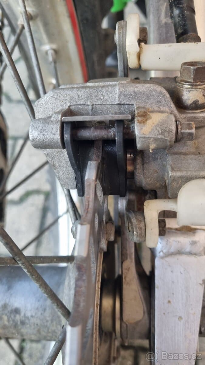 Honda crf250r rok výroby 2010