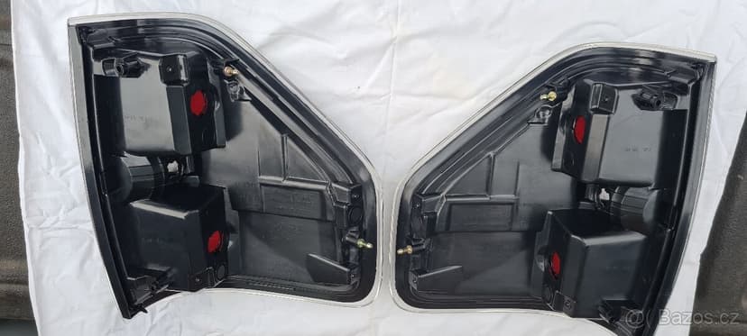 Ford F150 (2009-2014) - zadní světla - 2 sady