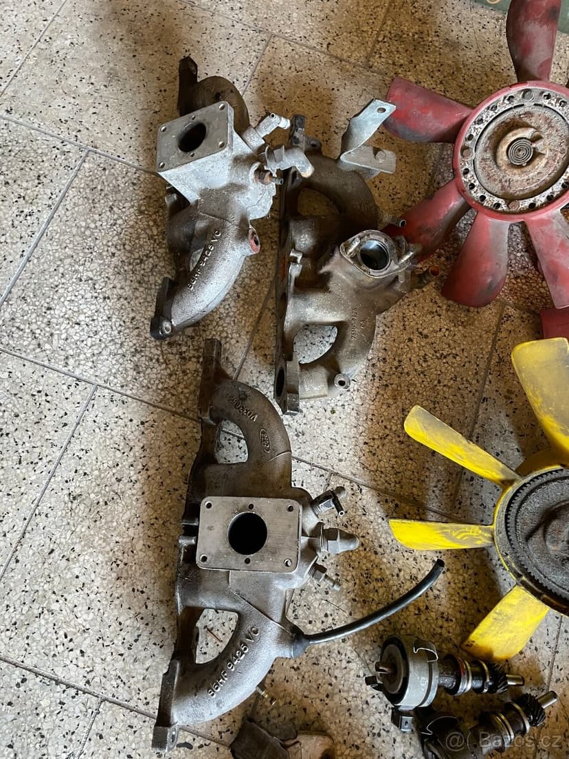 Díly motorů Ford 2,0 OHC Pinto LEVNĚ