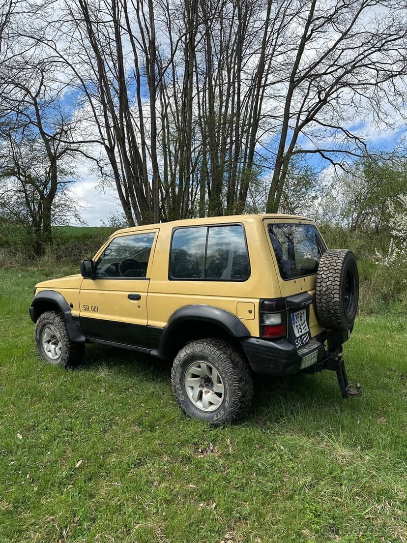 Prodame sve chaluparske Mitsubishi Pajero plnne funkcni