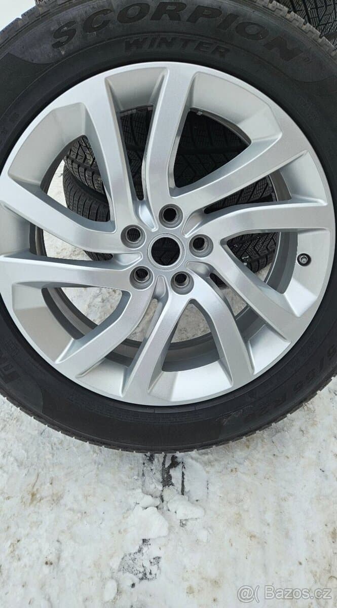 Originál Land Rover ALU kola R20 5x120 + Pirelli