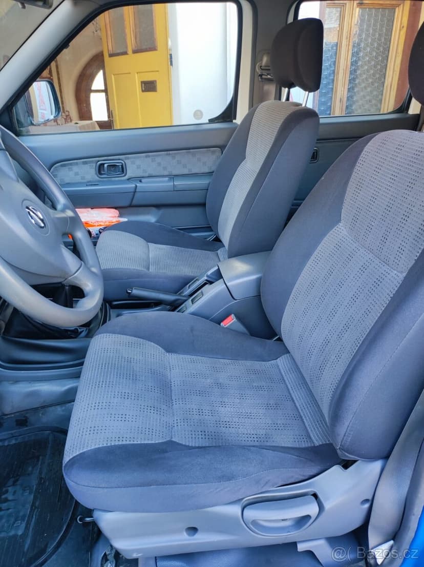 Prodám Nissan Navara 2.5 dCi 4x4 Double Cab