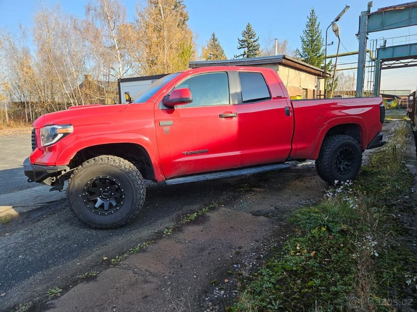 Toyota Tundra 5.7 V8 - odpočet DPH