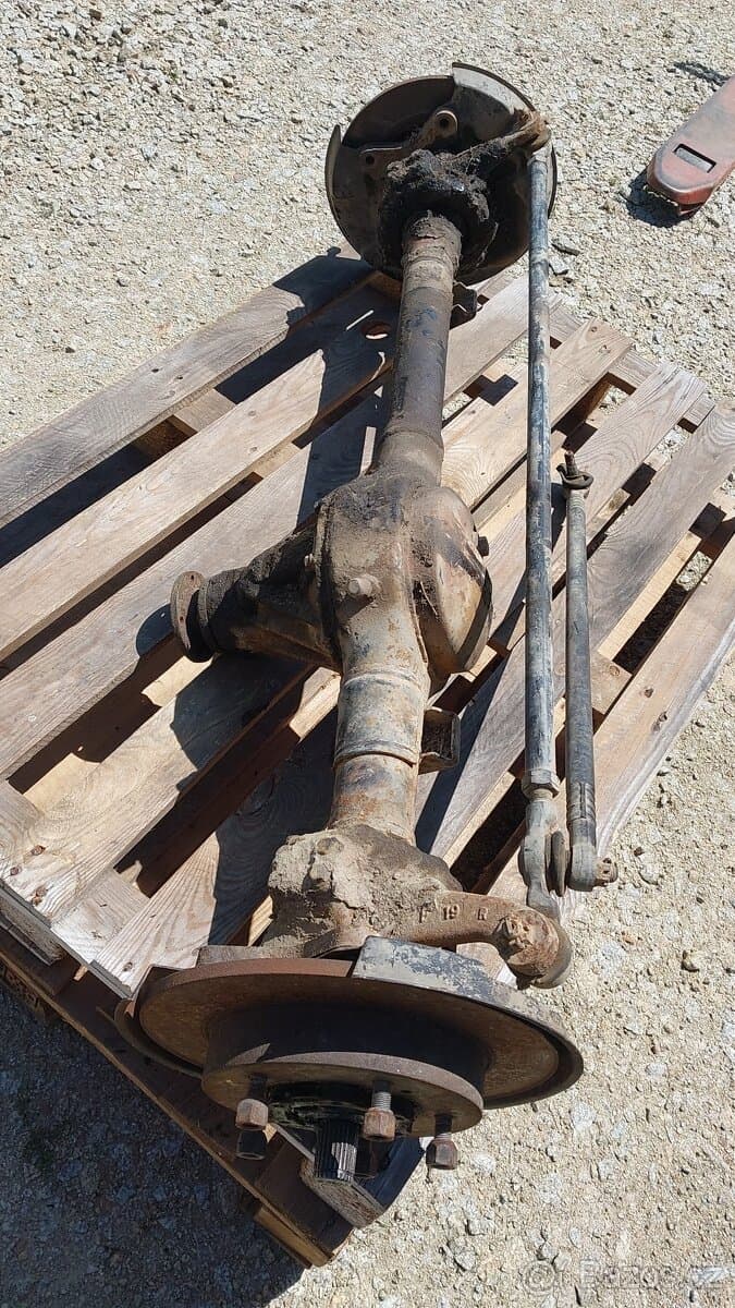 Suzuki Samurai – Náprava přední úzká