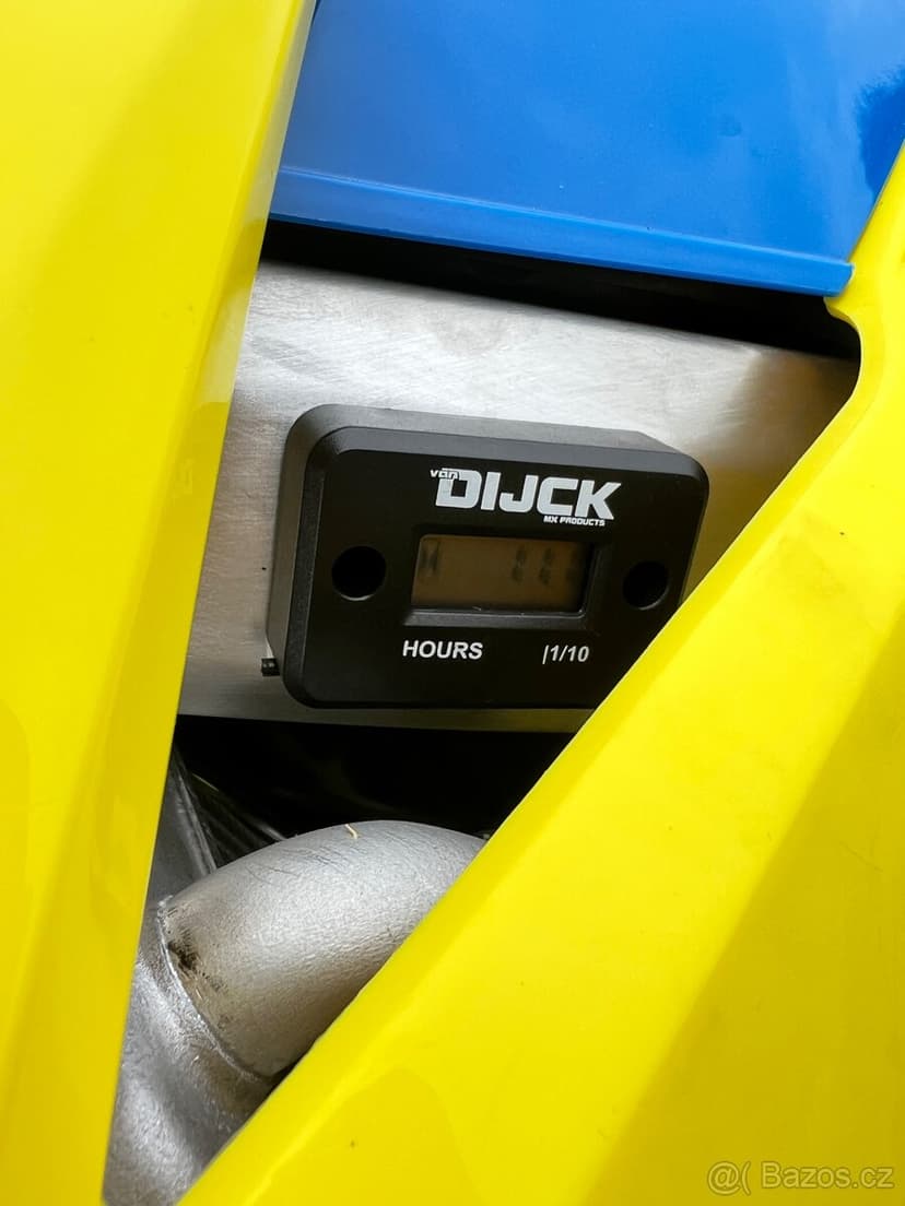 Suzuki RM-Z 250 (2025) – TOP STAV, 11,1 mth