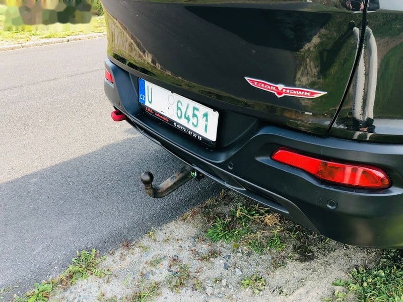 JEEP CHEROKEE TRAIL RATED 3.2 W6 200KW 4X4