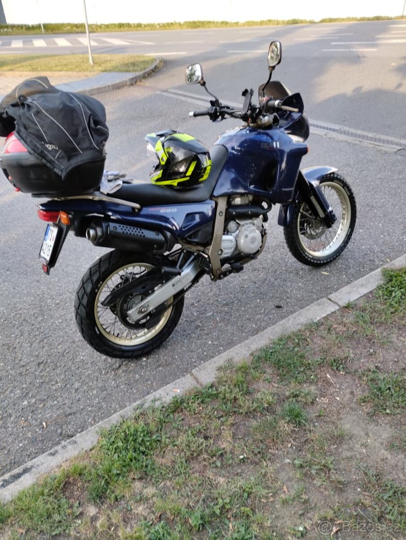 Prodám Aprilia pegaso 650.1996.