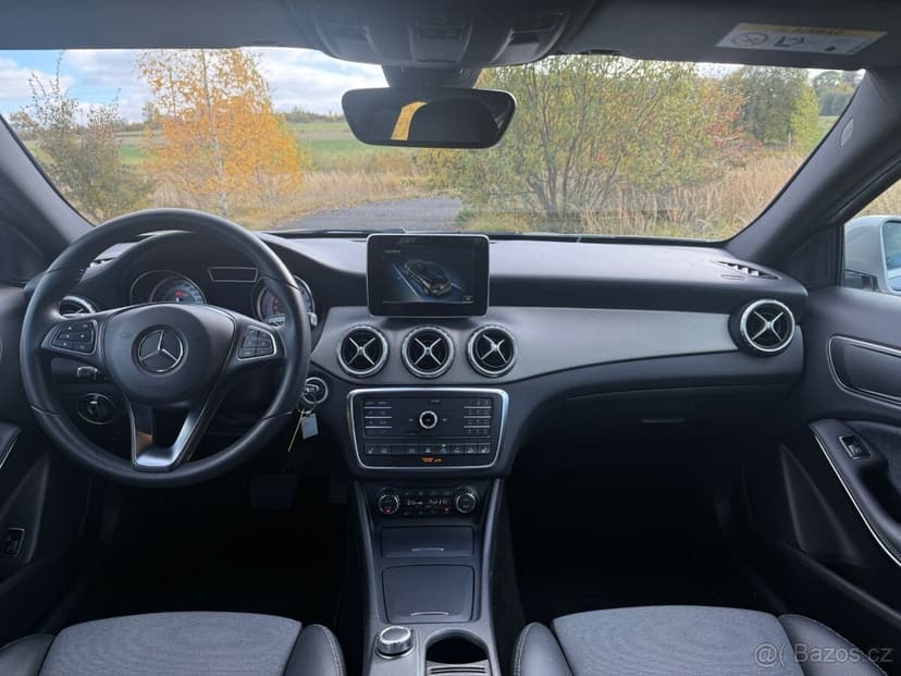 Mercedes-Benz GLA 200 d 4MATIC