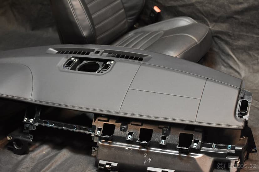 Land Rover Palubní deska Bezpečnostní pás Airbag