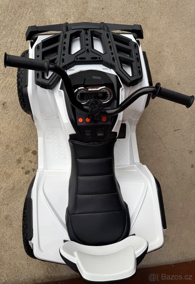Dětská elektrická čtyřkolka