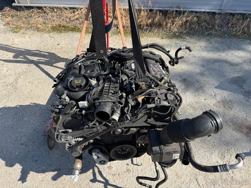 -----LAND ROVER RANGE ROVER 3.0 D V6 BiTURBO-----