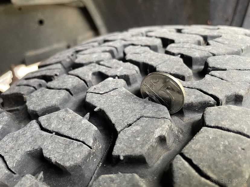 BF Goodrich All-Terrain ko2 285/70 r17