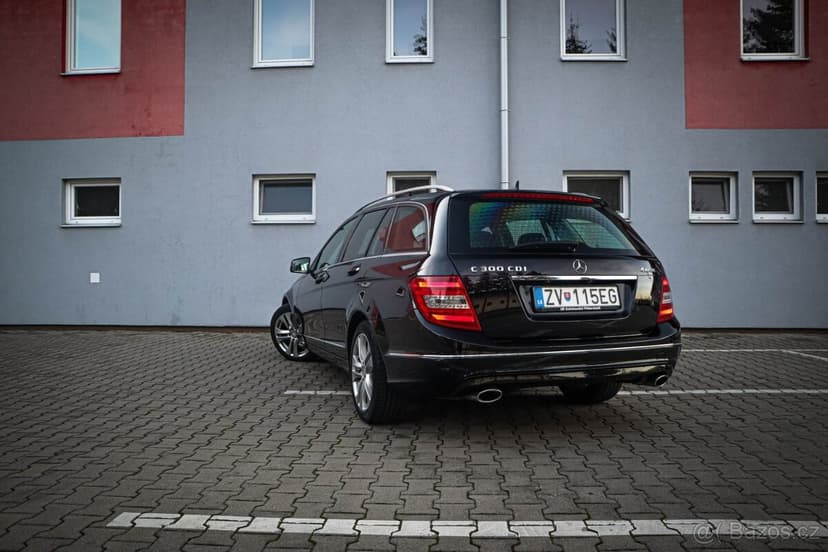 Mercedes-Benz C trieda Kombi 300 CDI BlueEFFICIENCY Elegance