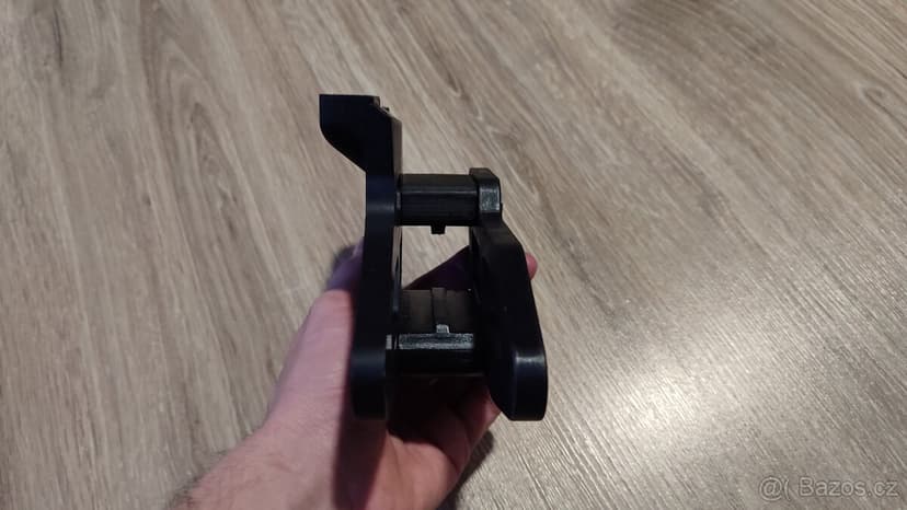 Tenere 700  vodítko řetězu