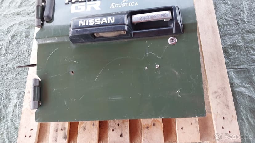 Nissan Patrol GR Y60 – Zadni dveře levé