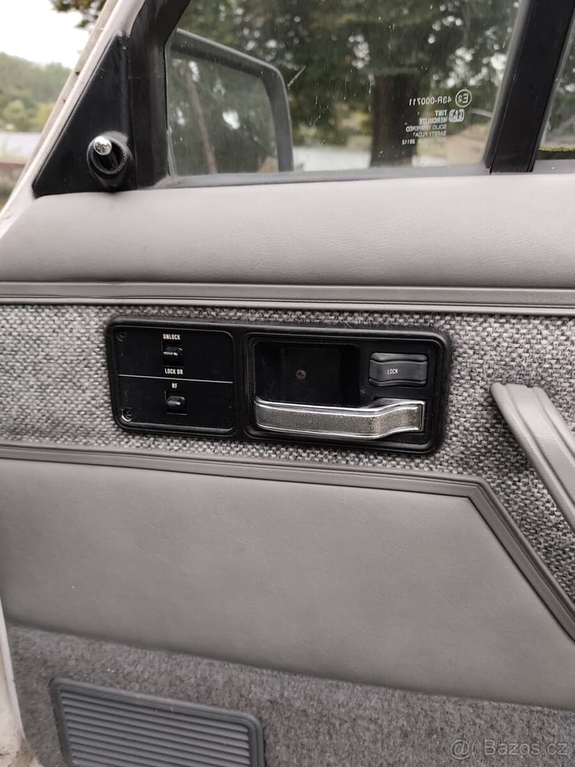 Jeep cherokee třídveřový