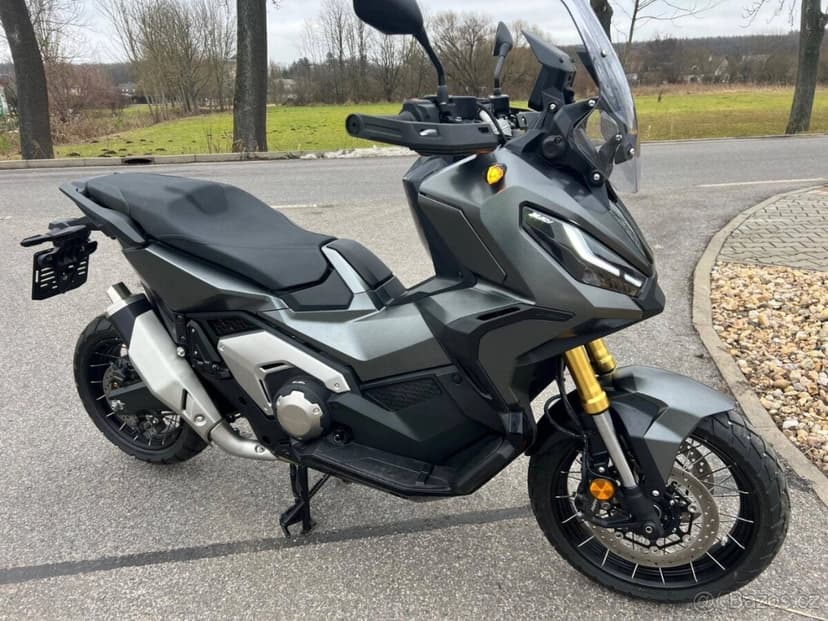 Honda X-ADV 230 km