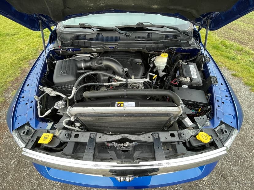 Dodge RAM 1500 5,7 HEMI TOP