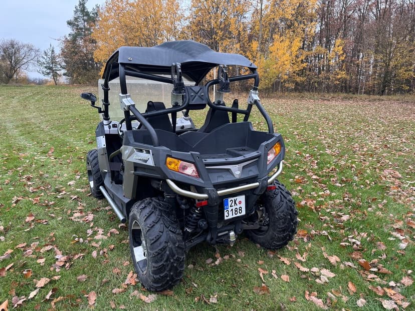 Buggy 4x4 CF moto Gladiator Z6 EFI