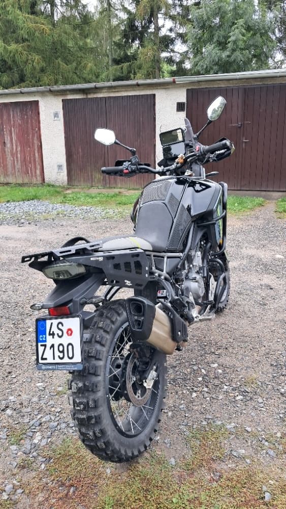 CF Moto MT 450