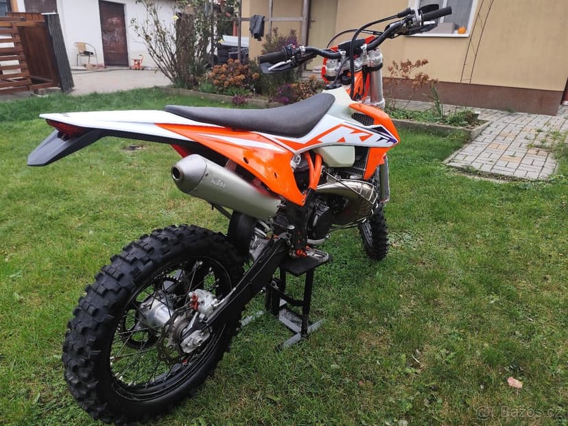 KTM EXC 300 2T 2023 100MTH, TP+SPZ - PĚKNÝ STAV