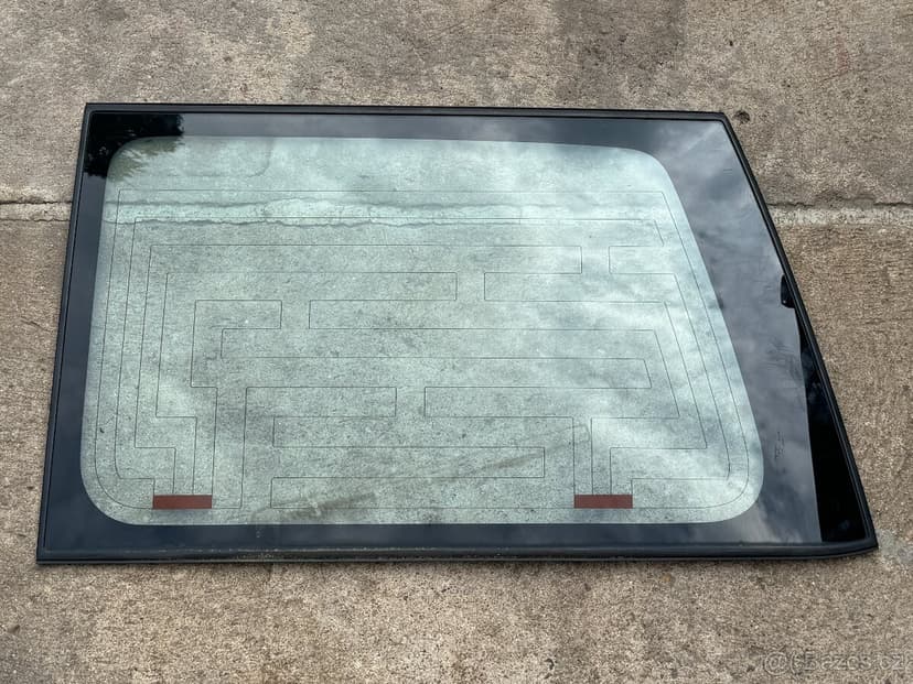 Zadní pravé okno, rezerva Nissan Patrol Y61 / díly