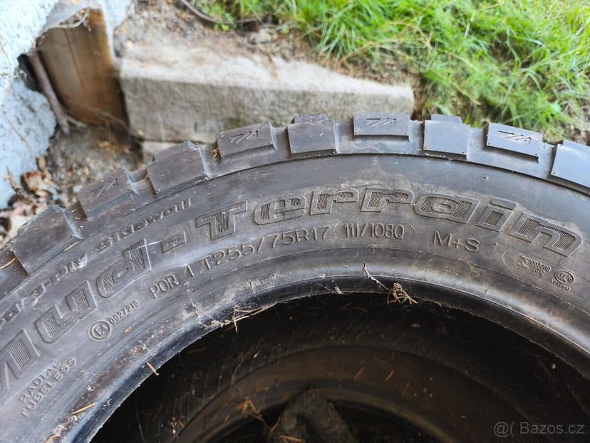 Prodám 3 ks pneu offroad