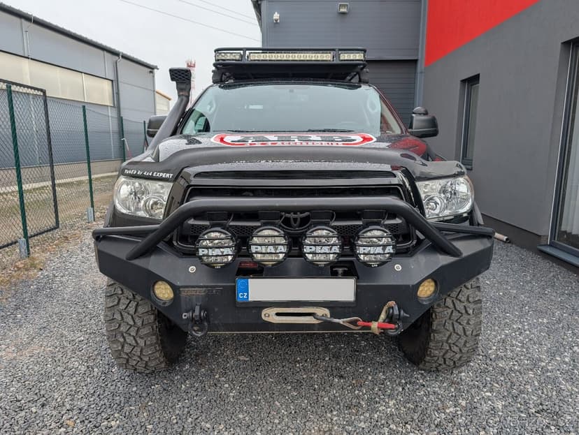 Toyota Tundra, 5.7 V8 TRD paket, expediční úprava