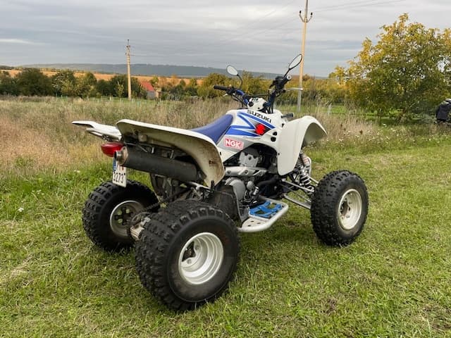 Suzuki LTZ 400, bílé SPZ, výborný stav
