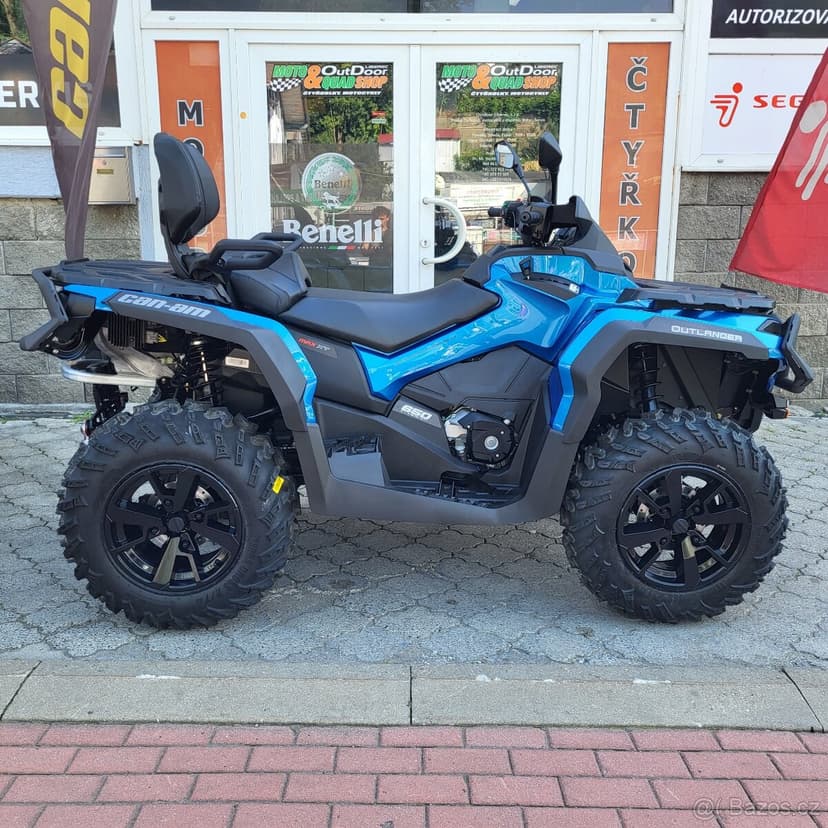 CAN-AM Outlander Max 650 XT ABS MY23, PŘEDVÁDĚCÍ, jen 10 km