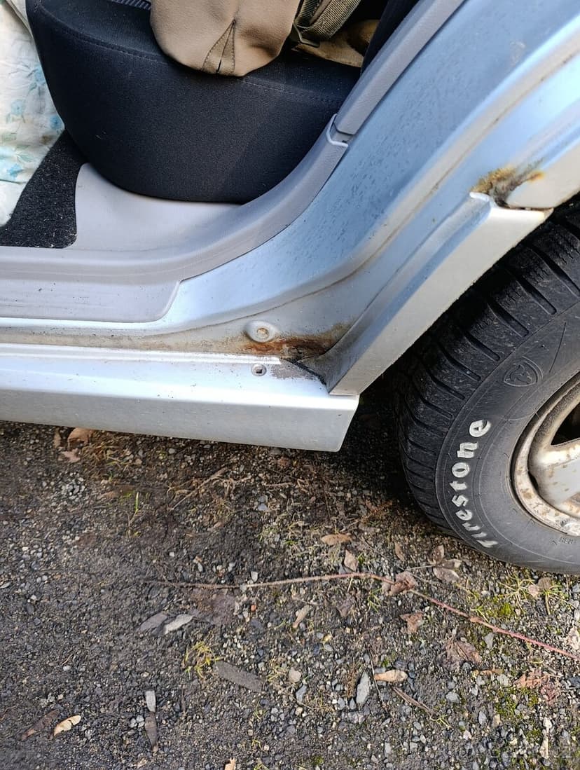 Subaru Forester SG 2.0 116kw na opravu nebo na díly