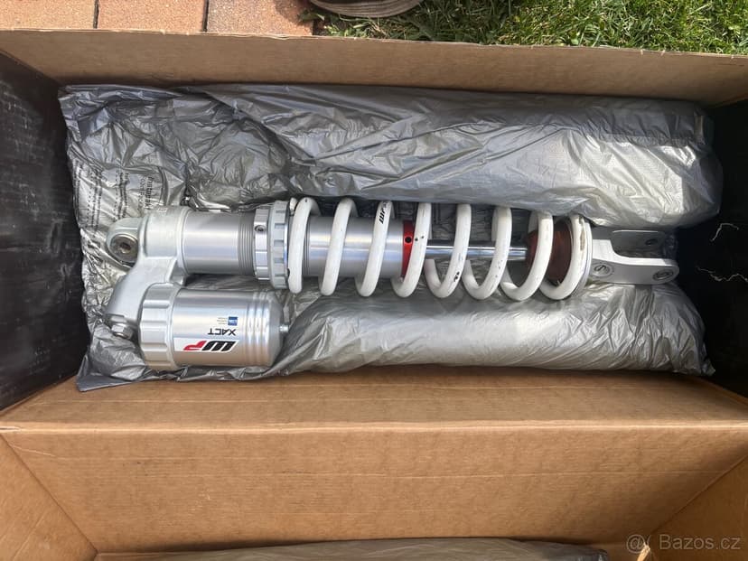 WP xact vidlice + tlumič