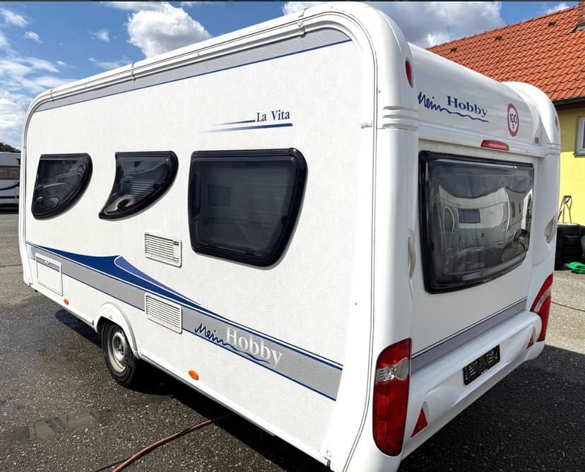 Hobby 460 UFe La Vita, MOVER, PŘEDSTAN, NOSIČ KOL