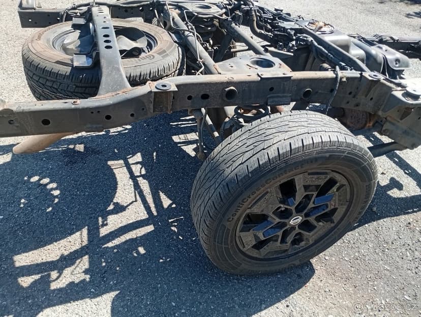 NISSAN NAVARA D23 RV 2021 NA RV 2014-2025 RÁM AUTA S NÁPRAVA