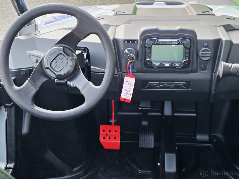 Polaris RZR 200 s doplňky dětská čtyřkolka bugina