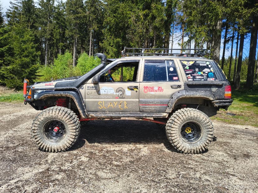 Jeep Grand Cherokee ZJ 4.0 Laredo