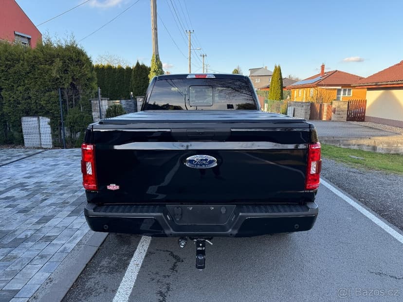 F-150 XLT 5.0 V8 ROUGH COUNTRY